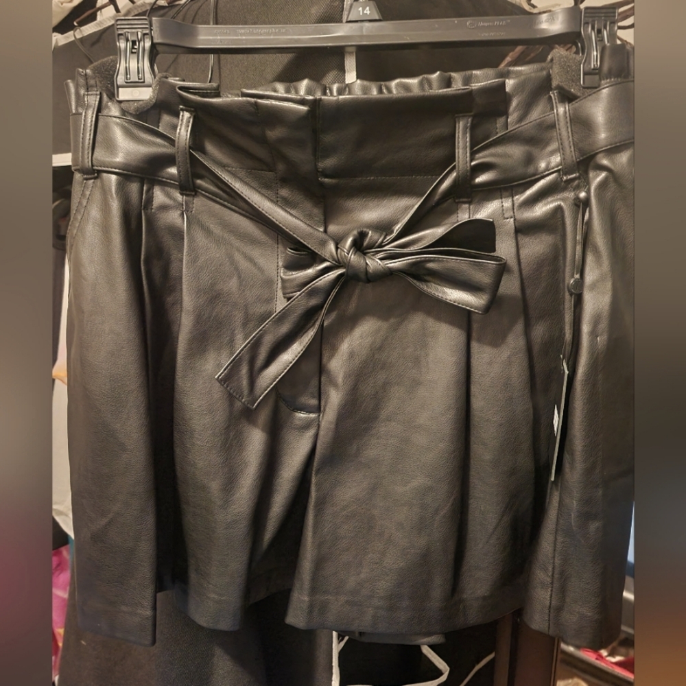 New York & Co size 14 black faux leather shorts